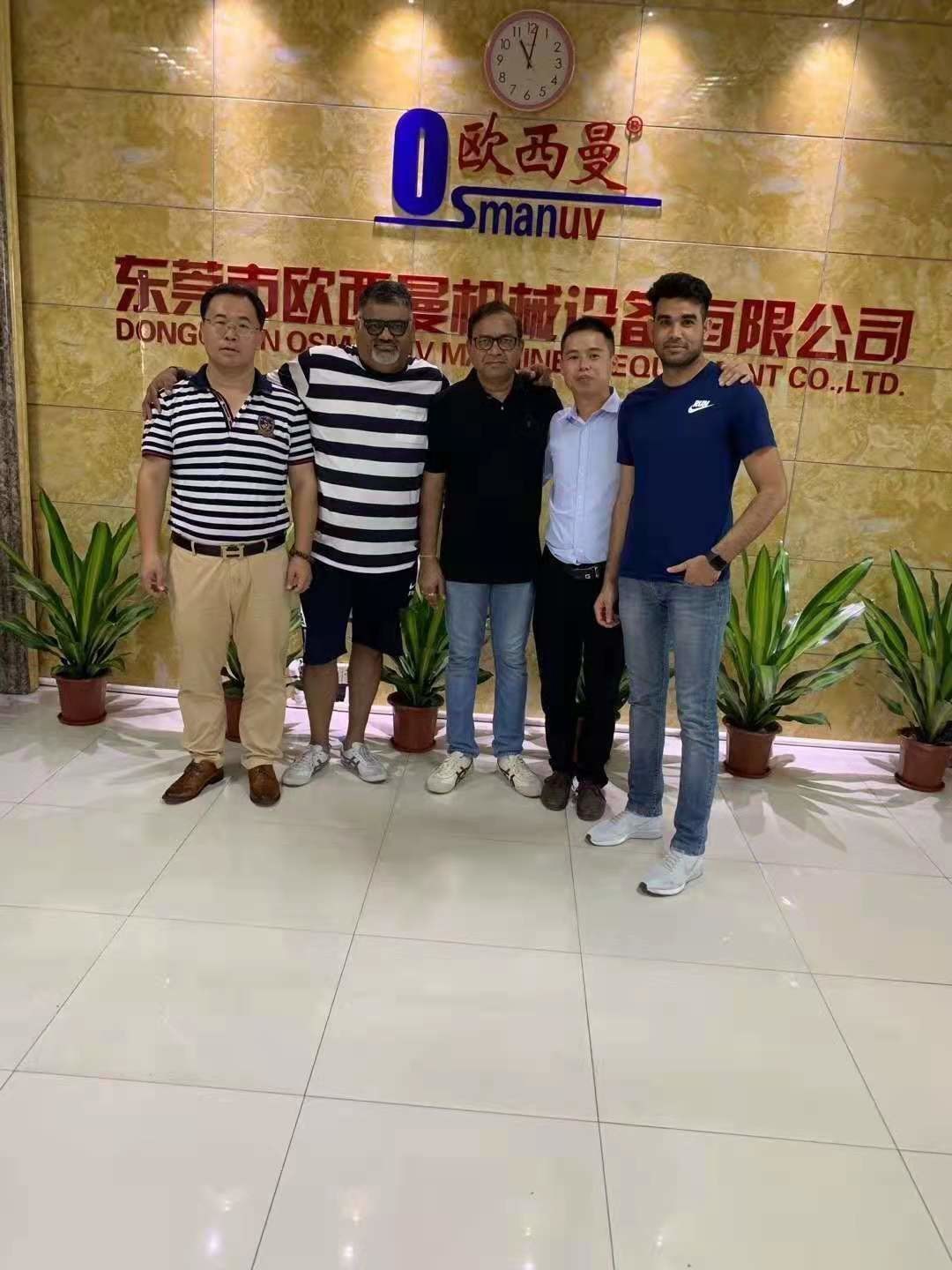 Dongguan Osmanuv Machinery Equipment Co., Ltd Fabrik Produktionslinie