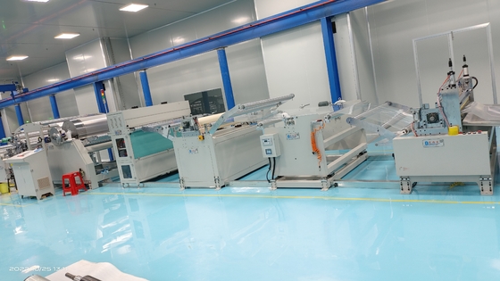 Hochautomatische UV-Beschichtungsmaschine für eine hoche Präzisionsbeschichtung