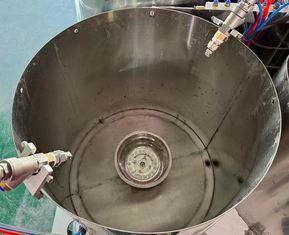 Vollautomatische Beschichtungslinie 24 Stationen Spin-Beschichtungsmaschine für Zellstoffgeformtes Produkt