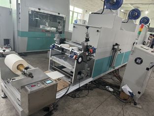 Produktion von Schabern für Tierfilm mit medizinischem Band