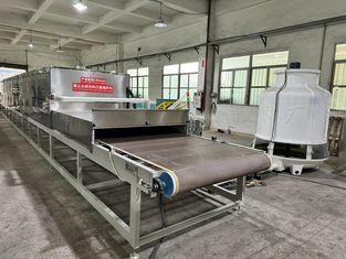 Nachhaltige Fertigung Umweltbewusstes Design 14-stufige Mikrowellen-Trocknungsmaschine für Zellstoff-Meeresfrüchte