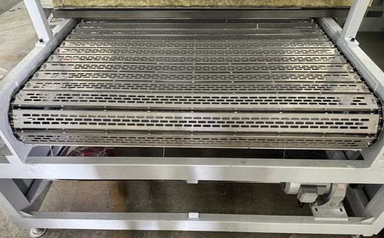 Doppelschicht-Industrie-Trocknungsmaschine mit Erdgas Edelstahl-Punktkette-Platte-Gürtel für Zellstoff-Formen-Flaschen-Tischgeschirr High-End-Industriepaket