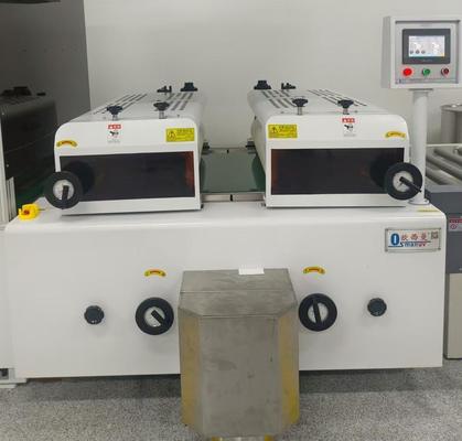 Präzisions-Rollenschichtmaschine für hochglänzende und einheitliche Oberflächenbeschichtung