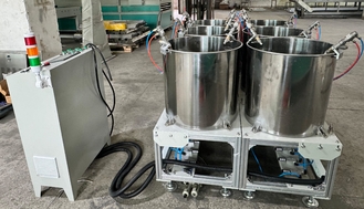 Kompakte und multifunktionale Schleuderbeschichtungsmaschine für die Beschichtung von Kleinserien-Pulpformprodukten