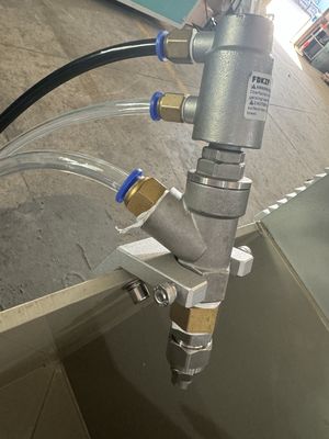 Kompaktes Laborspin-Coater mit zwei Stationen für die Entwicklung von Prototypen aus Zellstoffform