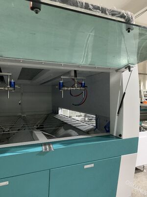 Präzisionsmaschine für 360°-interne Sprühbeschichtung für die Zellstoffformung von Industriebehältern und Möbelkomponenten - anpassbare Beschichtungsdicke von 5 bis 50 Mikrometer