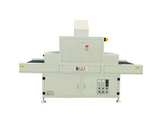 ISO9001 Wärmeableitungs-Licht-Förderer-kurierende UVmaschine 380V 50HZ