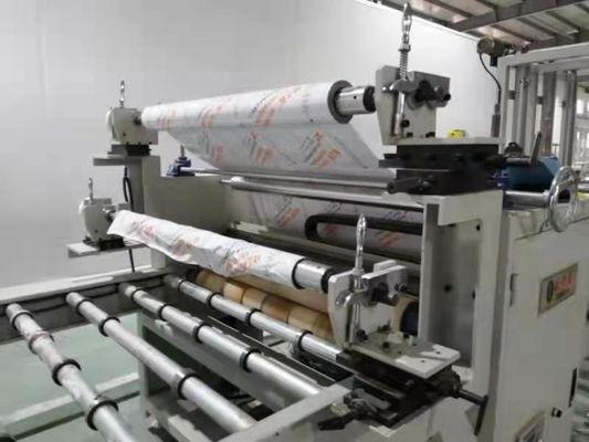 UVdrucklack-Beschichtungs-Maschine PVC-Förderer-Stellen-UVmaschinen-Offlinebeschichtende Maschinen-UVfabrik