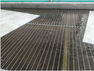 W1320mm 1m/Min Stainless Steel Conveyor Belt Maschine/Mesh Belt Conveyor