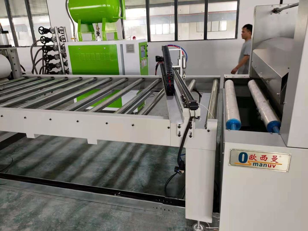 Filmlaminierungsmaschine mit 380V/50HZ Spannungskapazität und großem Rückwickeldurchmesser