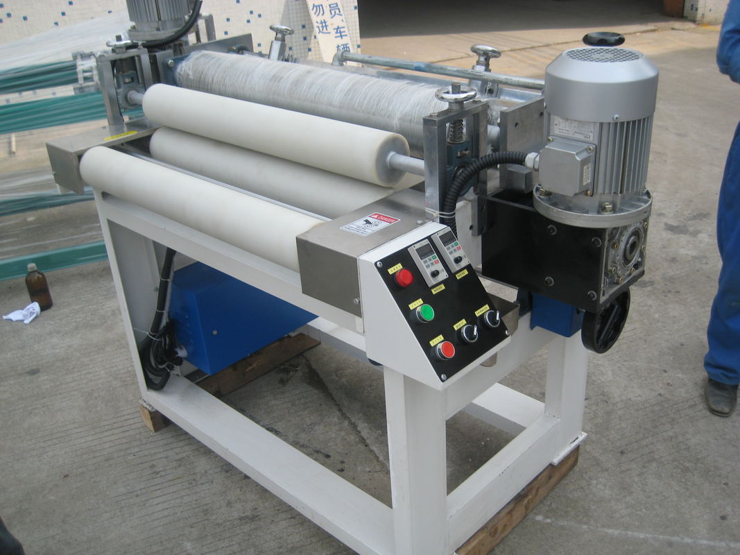UVrollen-Spray-Beschichtungs-Maschine für Lager des PVC-Platten-flaches Holz-620Mm KHV