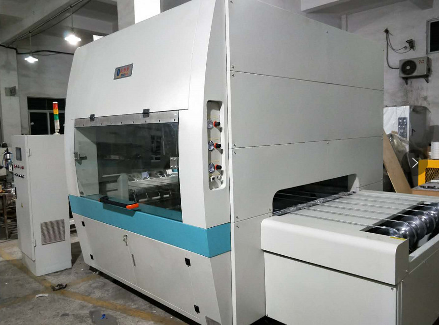 Sprühbeschichtungsmaschine mit 0-1000 ml/min und 0-200 mm Sprühweite für