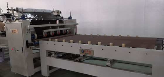2m Filmlaminierungsmaschine, Weiße PE Schaumfolie-Laminationsmaschine für Glas, Stahlfolie, Acryl