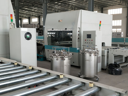 Spezielle Sprühbeschichtungsmaschine mit AC220V/50HZ-Stromversorgung und Volumen von 0-1000ml/min