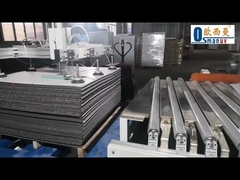 Automatisches mechanisches Be- und Entladen